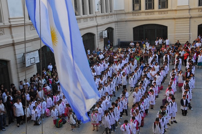 ejemplos de carta formal a un director en Argentina