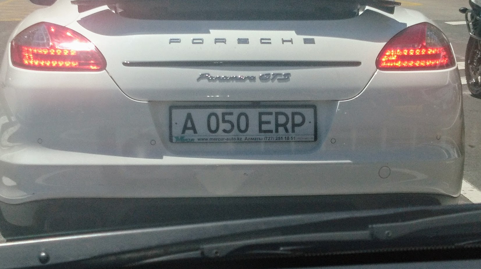 SRI matriculación vehicular nombre propietario